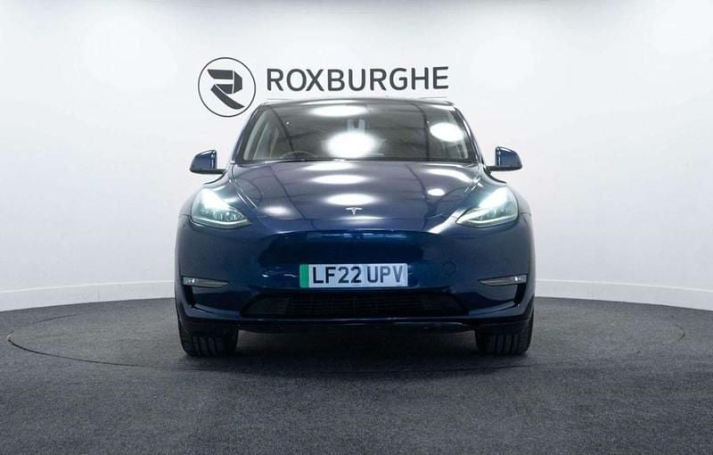 Used Tesla Model Y Long Range AWD 378 kW (514 HP) 2022 Blue SUV