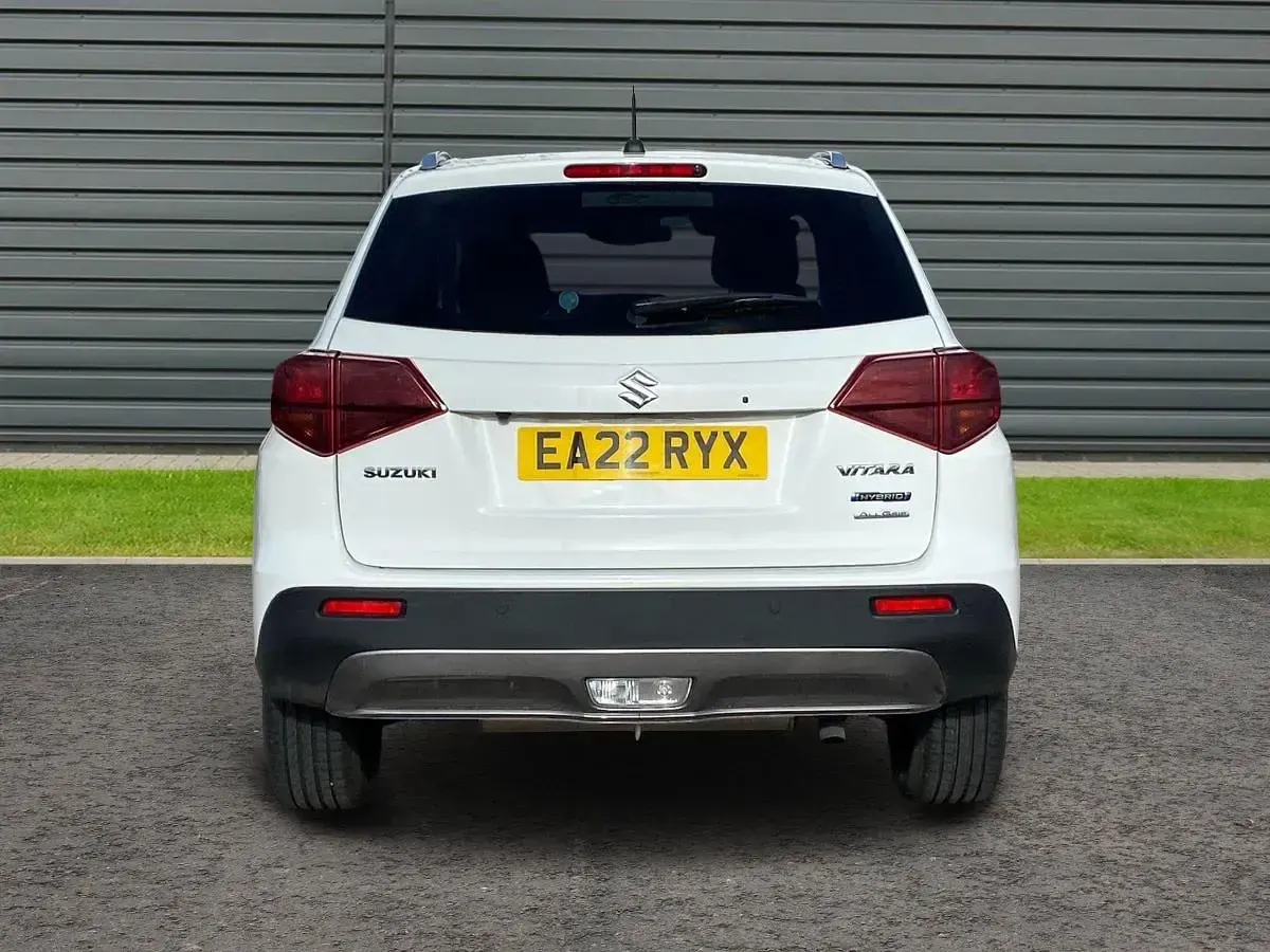 Used Suzuki Vitara SZ5 115 HP (84 kW) 2022 White SUV