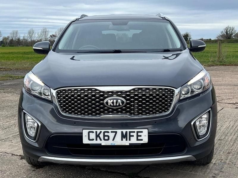 Used Kia Sorento 200 HP (147 kW) 2017 Grey SUV