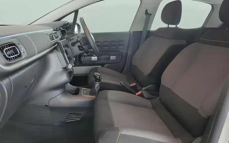 Usado Citroën C3 PureTech 83 CV (61 kW) 2023 Beige Utilitario