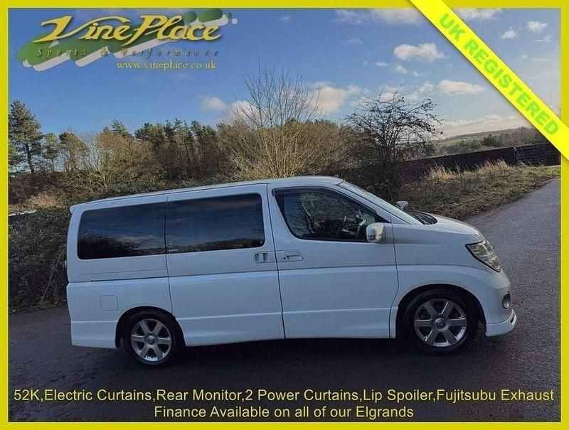 Used Nissan Elgrand 2007 White MPV