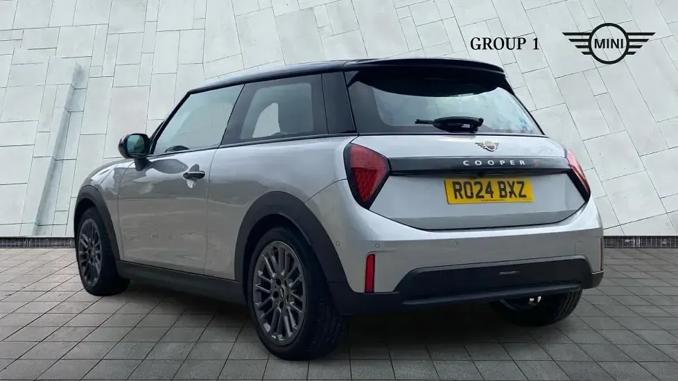 Used Mini Cooper S Hatch 201 HP (147 kW) 2024 Silver Hatchback