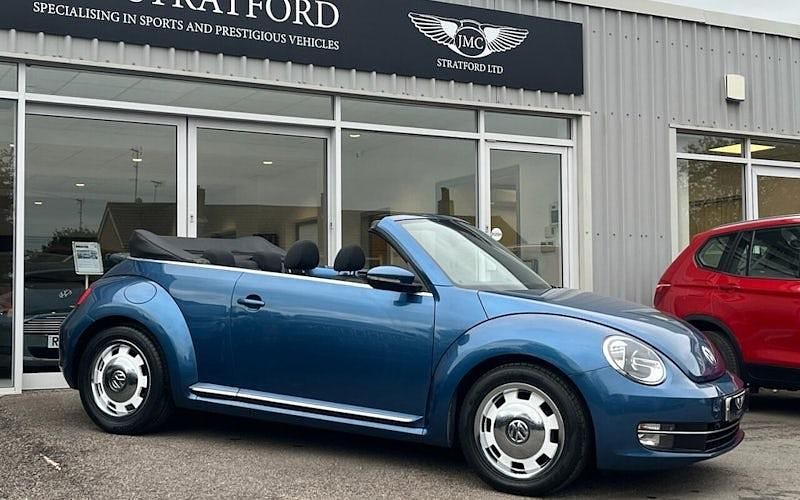 Usado VW Beetle Cabriolet Design 105 HP (77 kW) 2016 Cabrios