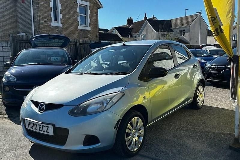 Used Mazda 2 75 HP (55 kW) 2010 Blue Hatchback