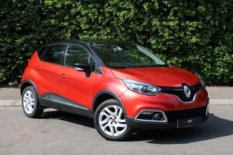 Second-hand Renault Captur Dynamique 90 CP (66 kW) 2017 Roșu SUV