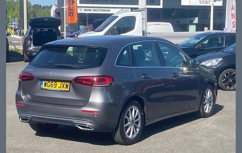 Used Mercedes B200 Executive 148 HP (108 kW) 2019 Grey MPV