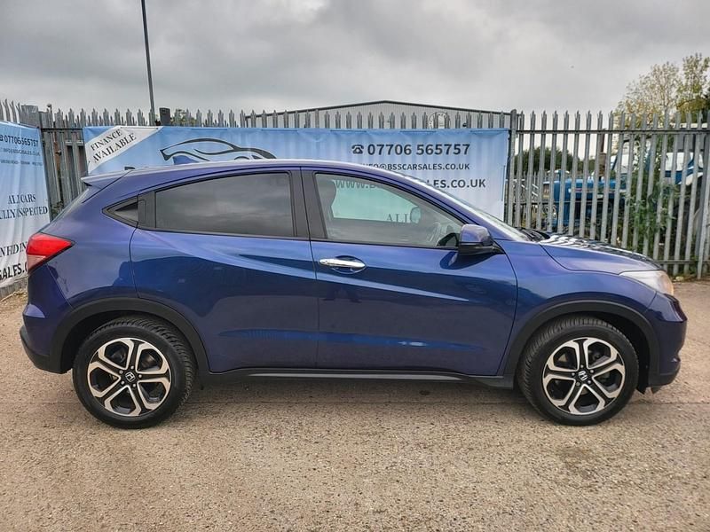 Used Honda HR-V SE 120 HP (88 kW) 2016 Blue SUV