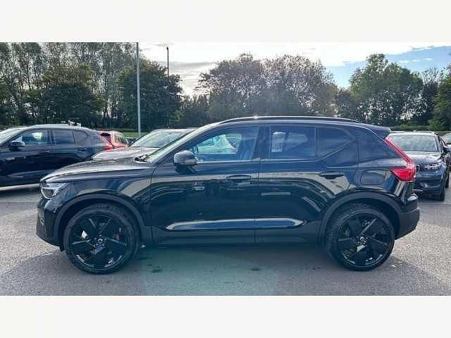 New Volvo XC40 Plus 194 HP (142 kW) 2025 Black SUV
