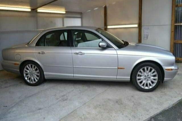 Used Jaguar XJ SE 262 HP (192 kW) 2003 Sedan
