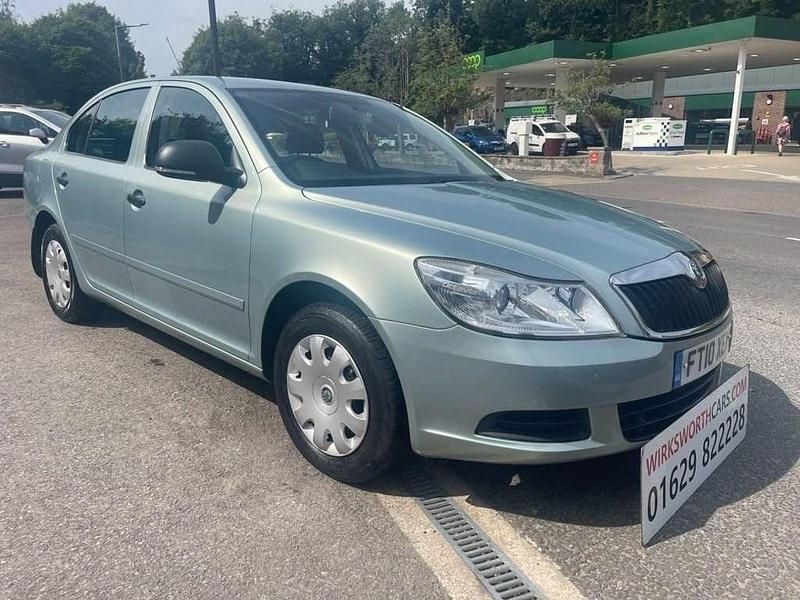 Used Skoda Octavia 2010 Green Hatchback