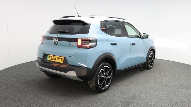 Used Citroën e-C3 83 kW (113 HP) 2025 Monte carlo blue Hatchback