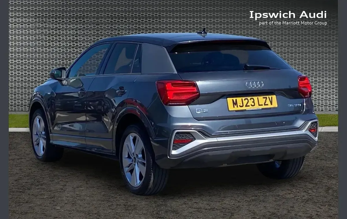 Used Audi Q2 S-Line 147 HP (108 kW) 2023 Grey SUV