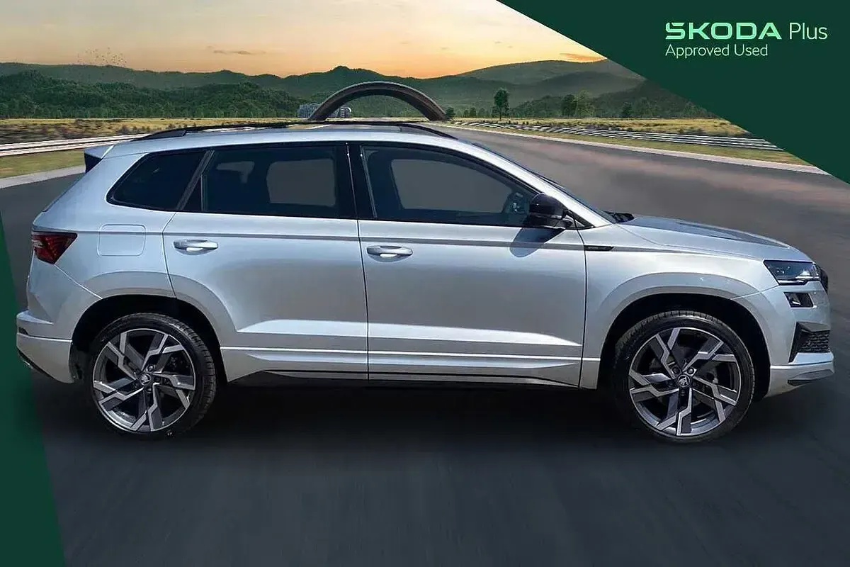 Used Skoda Karoq SportLine 150 HP (110 kW) 2025 Brilliant silver metallic SUV