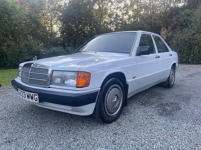 Used Mercedes 190 1990 White Sedan