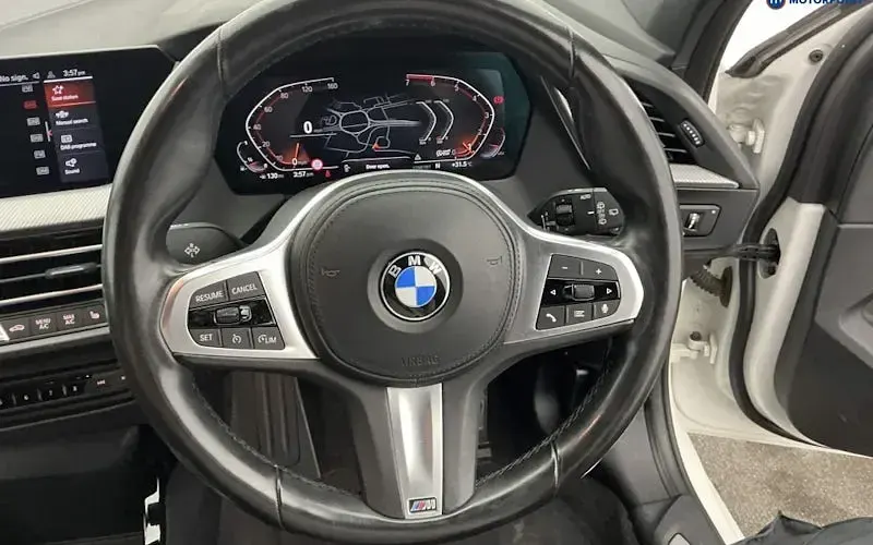 Used BMW 118 M Sport 136 HP (100 kW) 2021 White Hatchback