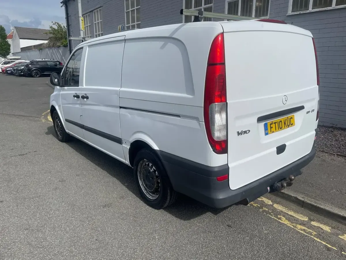 Used Mercedes Vito 95 HP (69 kW) 2010 White Van