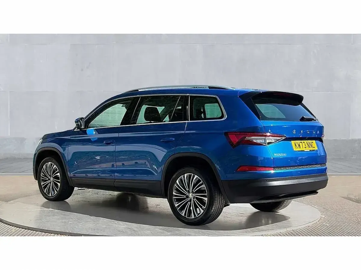 Used Skoda Kodiaq SE L Executive 150 HP (110 kW) 2023 Race blue metallic SUV