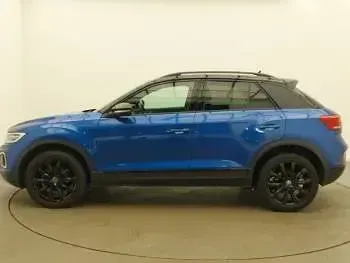 Used VW T-Roc Style 110 HP (80 kW) 2023 Blue SUV