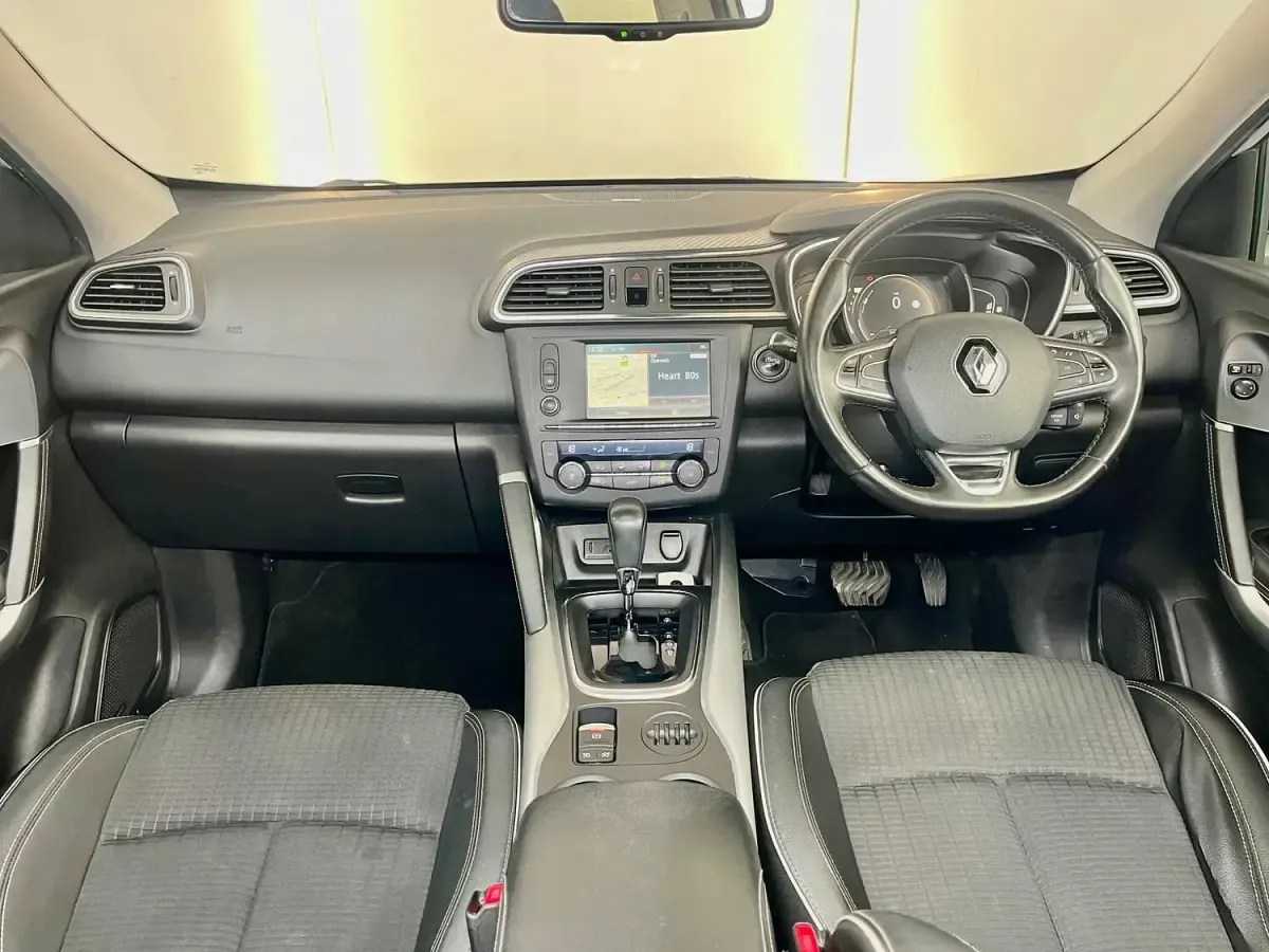 Used Renault Kadjar Signature 110 HP (80 kW) 2015 White SUV