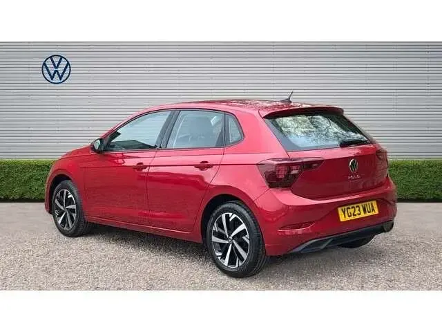 Used VW Polo Life 95 HP (69 kW) 2023 Red Hatchback