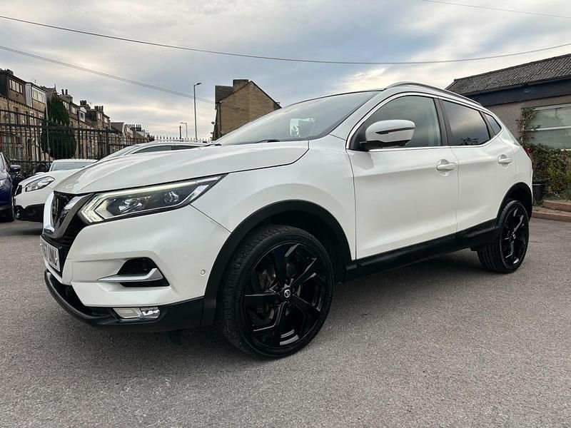 Used Nissan Qashqai Tekna 110 HP (80 kW) 2017 White SUV