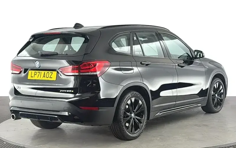 Used BMW X1 Sport Line 220 HP (161 kW) 2022 Black SUV