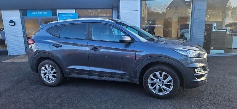 Used Hyundai Tucson SE 132 HP (97 kW) 2018 Grey SUV