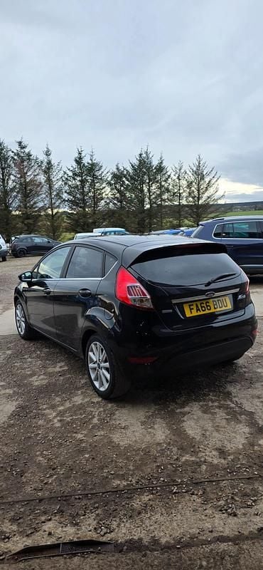 Używany Ford Fiesta Titanium 2017 Czarny Hatchback