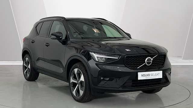 Used 2025 Volvo XC40 Plus SUV | £33,291 (Fair price) - Image 1/4