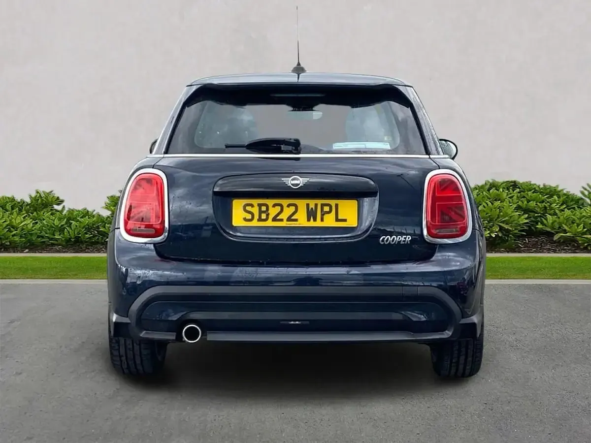 Used Mini Cooper Exclusive 136 HP (100 kW) 2022 Blue/black Hatchback
