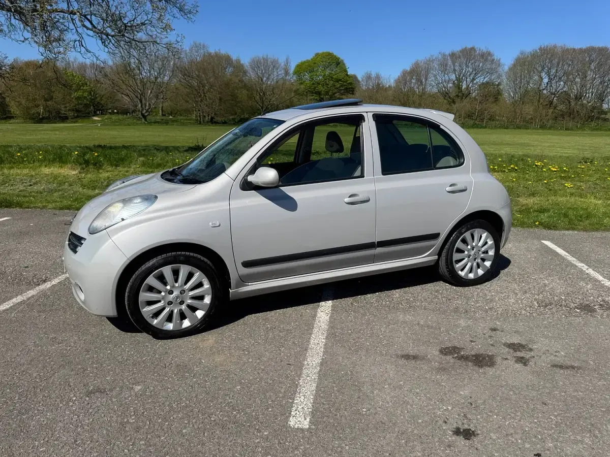 Used Nissan Micra 88 HP (64 kW) 2007 Silver Hatchback