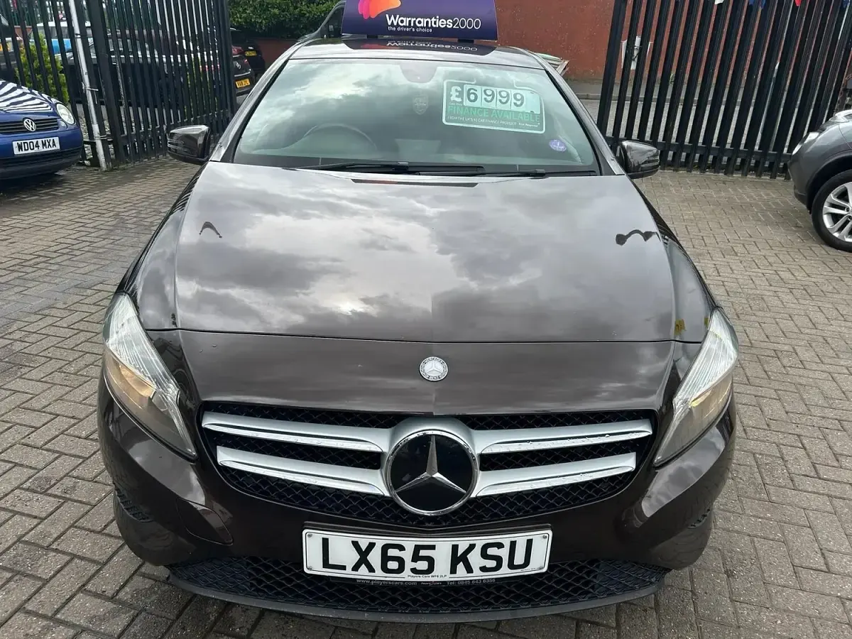 Used Mercedes A180 122 HP (89 kW) 2015 Bronze Hatchback