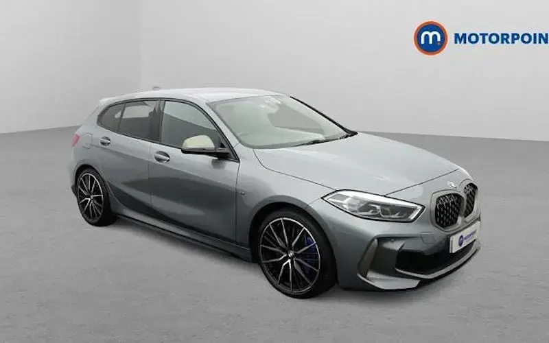 Usado BMW M135 306 HP (225 kW) 2023 Citadino
