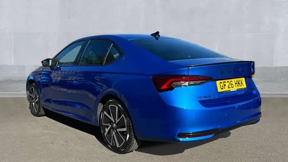 Used Skoda Octavia SportLine 147 HP (108 kW) 2026 Race blue metallic Hatchback
