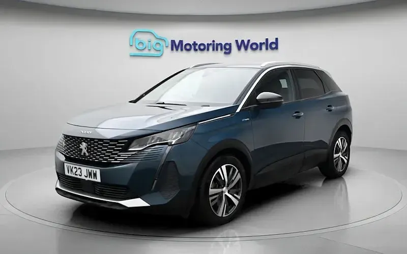 Used Peugeot 3008 Active+ 300 HP (220 kW) 2023 Blue SUV