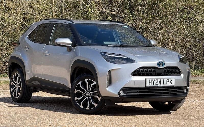 Used Toyota Yaris Hybrid Design 116 HP (85 kW) 2026 Estate