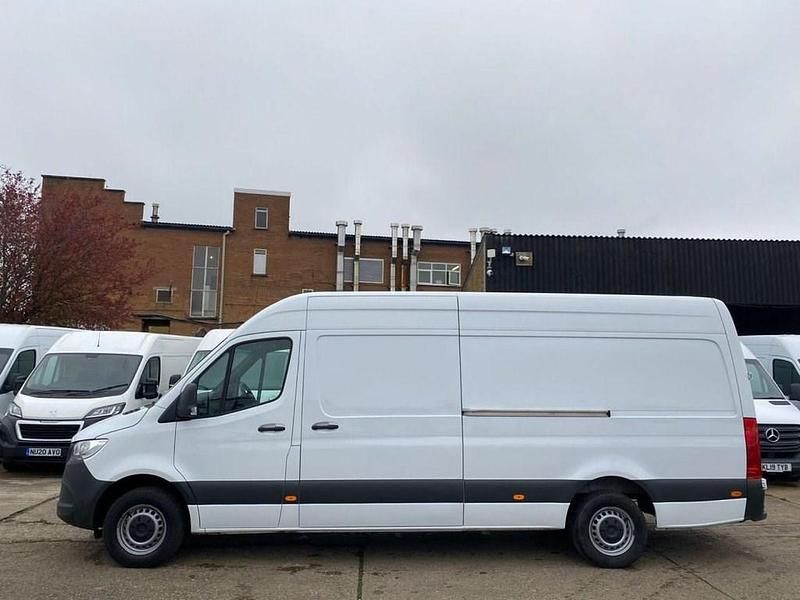 Gebraucht Mercedes Sprinter Progressive 150 PS (110 kW) 2023 Weiß Van