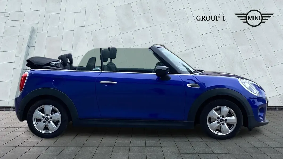 Used Mini Cooper Classic 134 HP (98 kW) 2019 Blue Hatchback