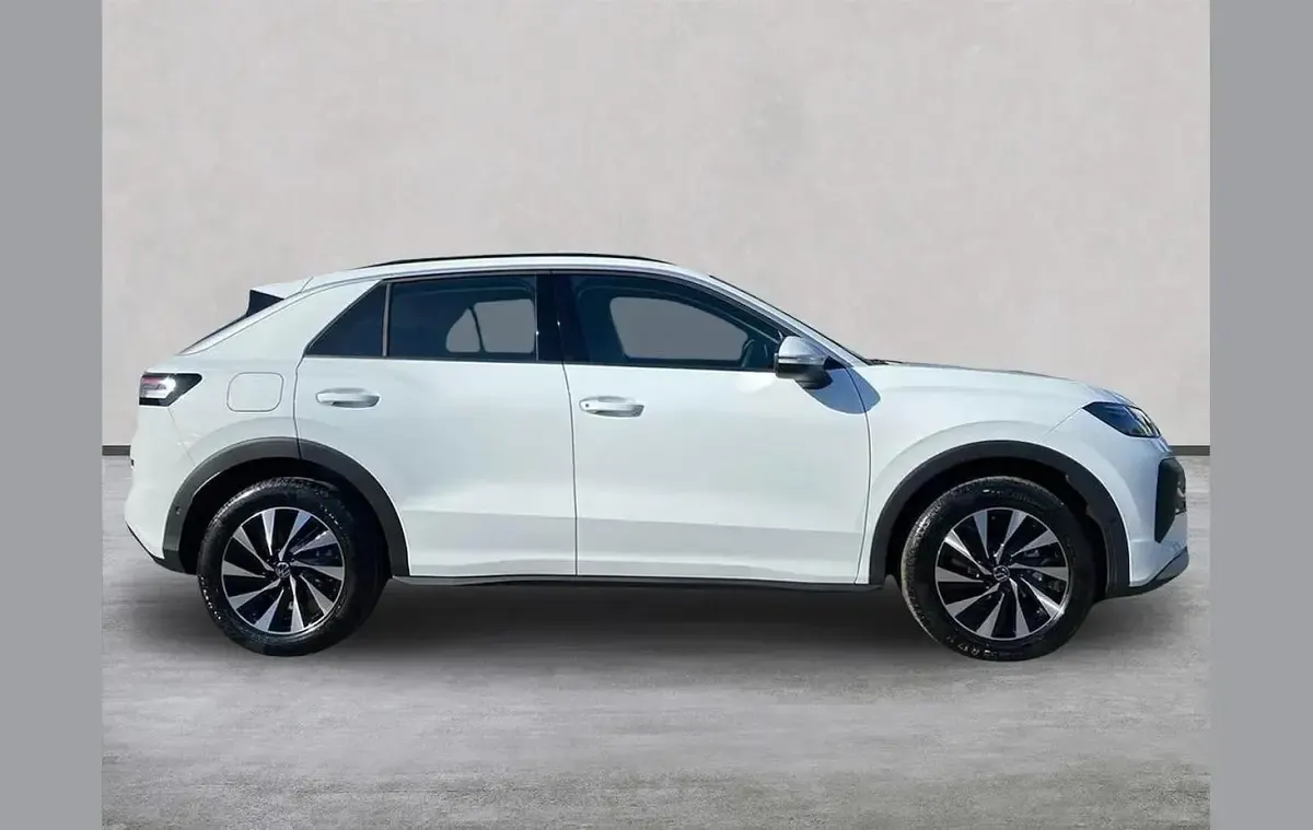 New VW T-Roc Life 147 HP (108 kW) 2025 Other SUV