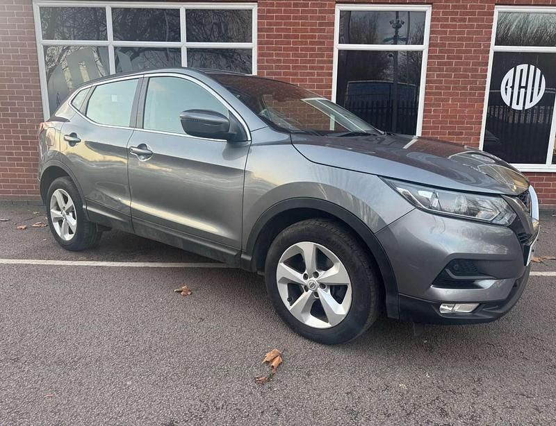 Grey Used 2019 Nissan Qashqai Acenta Premium SUV | £7,850 (Good price) - Image 1/4
