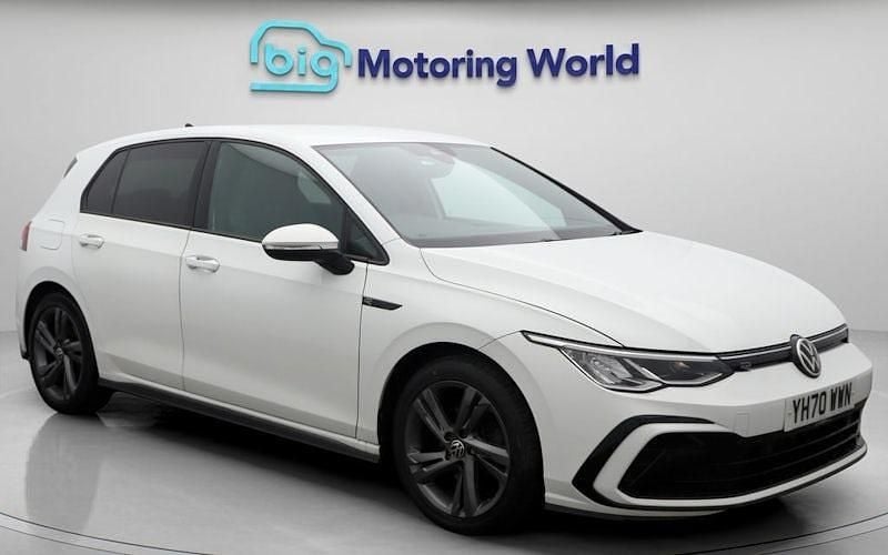 Used 2023 VW Golf VIII R-line Hatchback | £16,800 (Good price) - Image 1/4