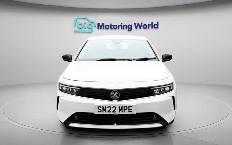 Used Vauxhall Astra Design Edition 131 HP (96 kW) 2025 Hatchback