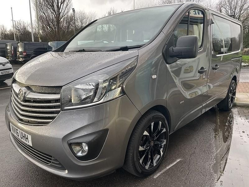 Used Vauxhall Vivaro Sportive 120 HP (88 kW) 2016 Grey MPV