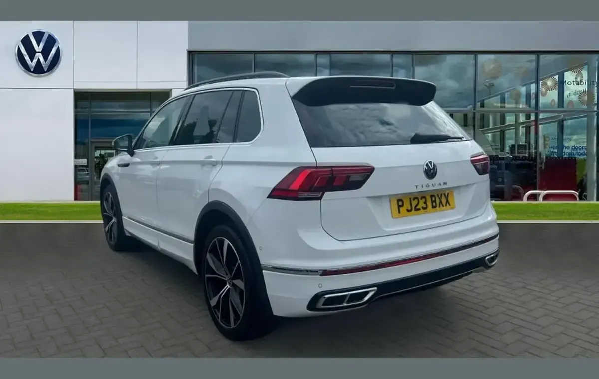 Used VW Tiguan R-line 150 HP (110 kW) 2023 White SUV