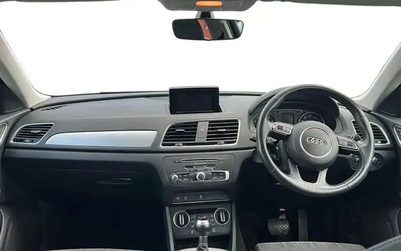 Używany Audi Q3 Sport 150 KM (110 kW) 2017 Srebrny SUV