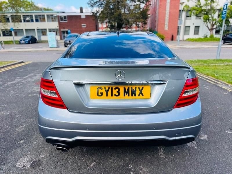 Begagnad Mercedes C220 AMG 2013 Silver