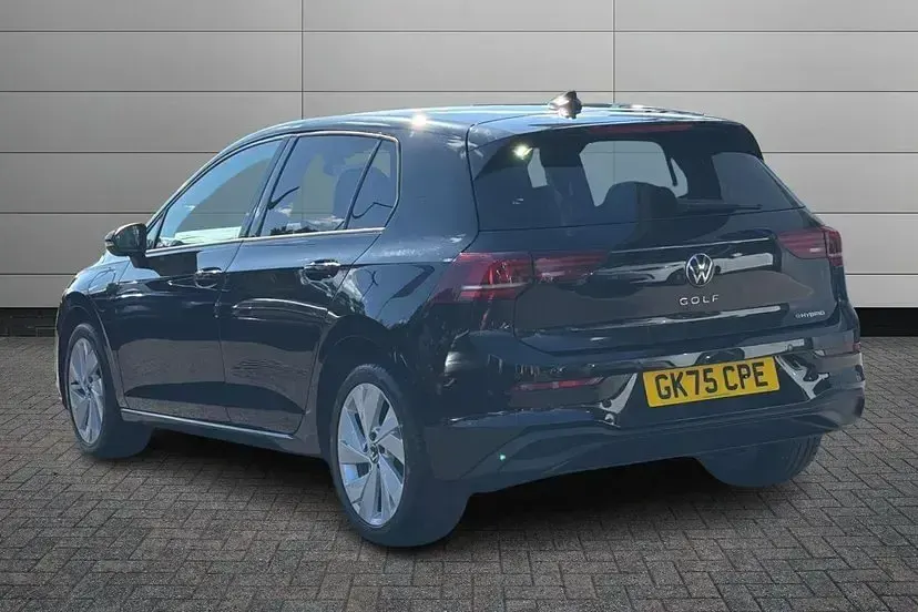 Used VW Golf VIII Match 200 HP (147 kW) 2025 Grenadilla black Hatchback