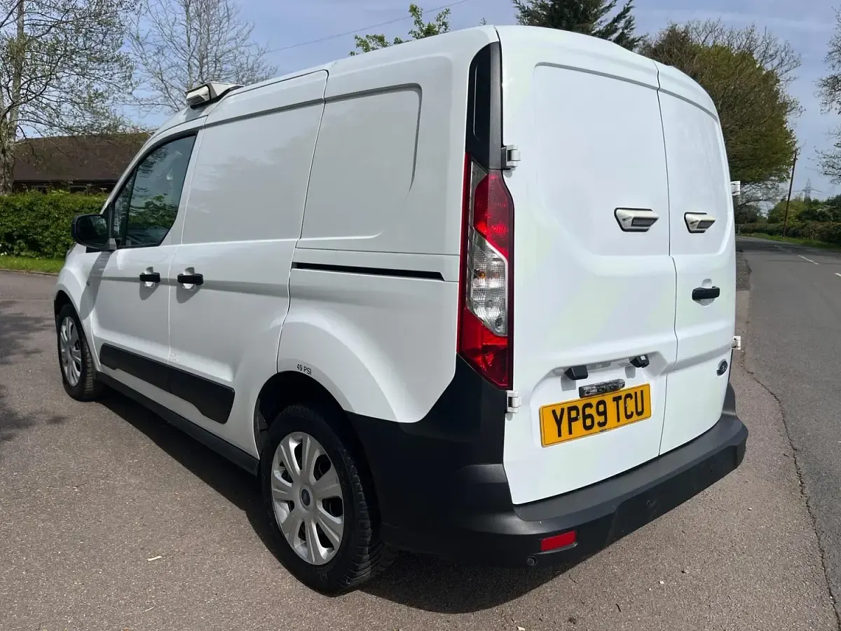 Used Ford Transit Connect S 100 HP (73 kW) 2020 White MPV