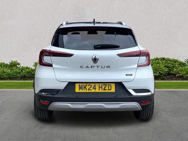 Used Renault Captur Techno 145 HP (106 kW) 2024 White  SUV