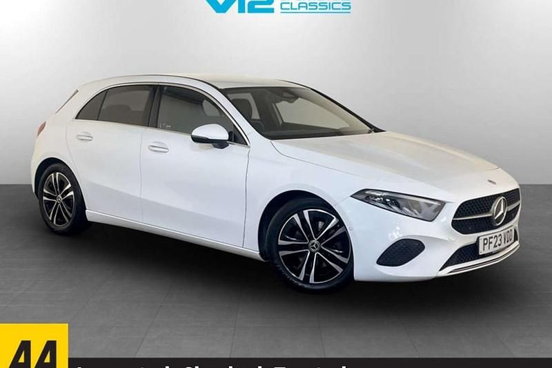 Used Mercedes A180 Executive 150 HP (110 kW) 2023 White Hatchback